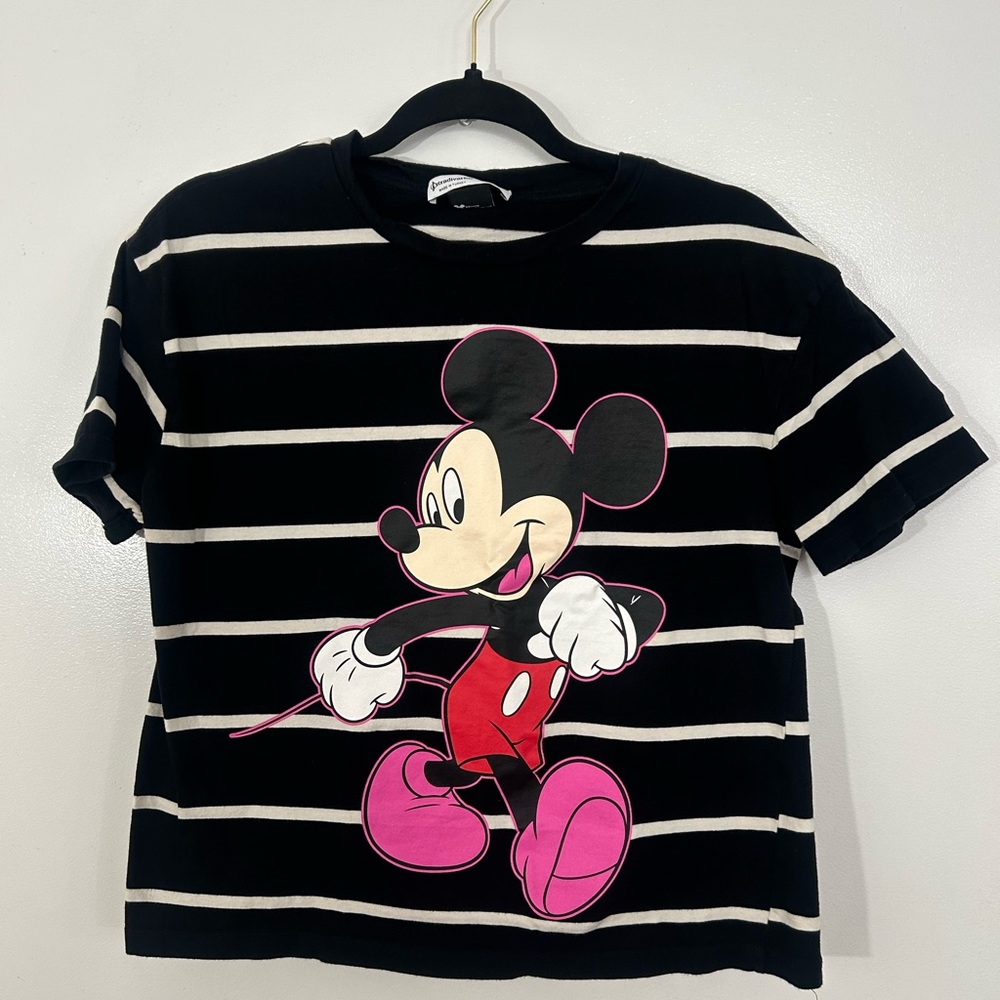 Stradivarius Mickey Mouse black striped tshirt.🖤